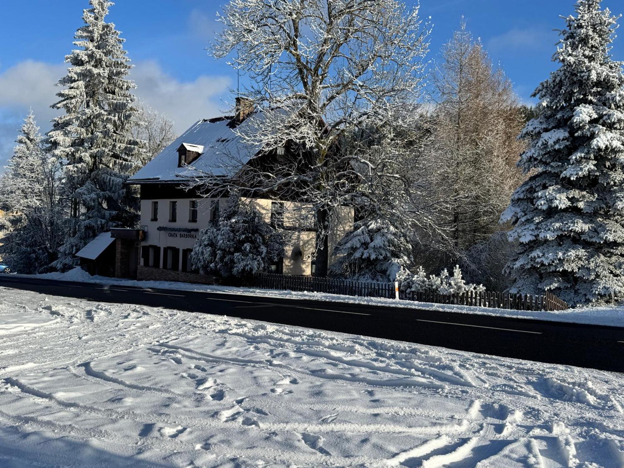 Chata Barborka Villa Loucna pod Klinovcem Exterior photo